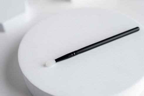 Medium Silicone Applicator Brush in use