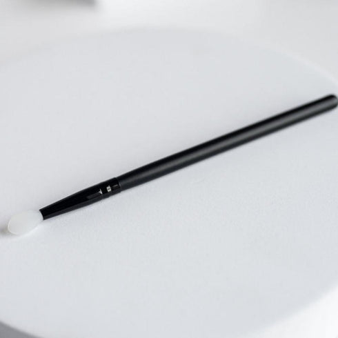 Medium Silicone Applicator Brush close-up